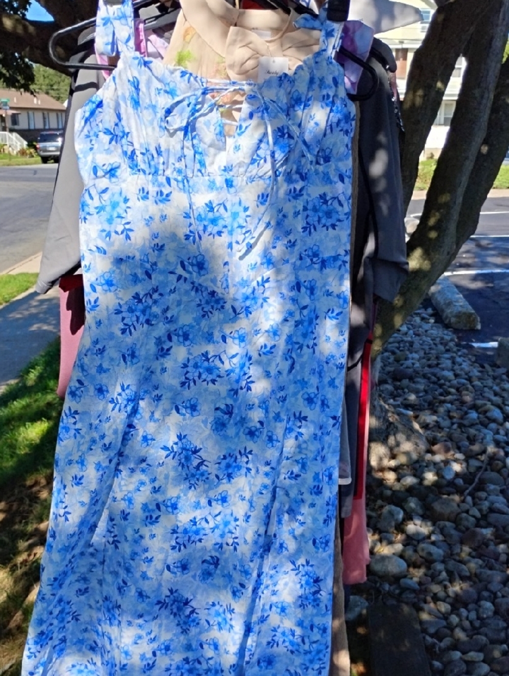Gorgeous Blue Floral Tie-Detail Midi Dress
